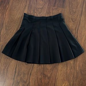 SHEIN black pleated skater skirt with zipper and hooks - size XL